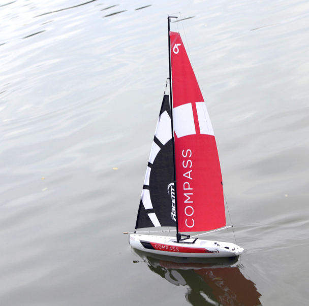 helion aura 650 sailboat